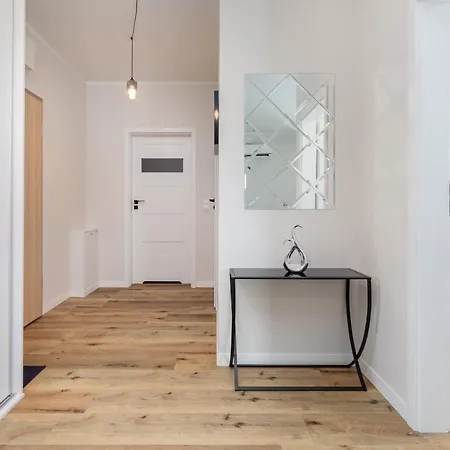Apartman Kormoran With Ac By Renters Prestige