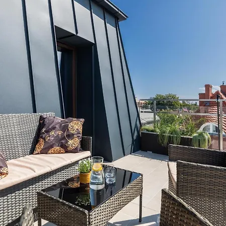 Apartment Kormoran With Ac By Renters Prestige